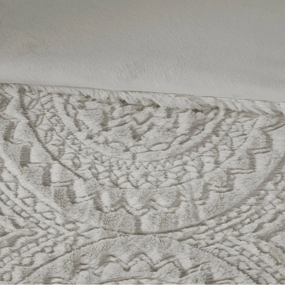 Madison Park Arya Embroidered Medallion Faux Fur Ultra Plush Comforter Set - Picture 6 of 10